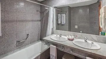 Hotel Puerto Palace