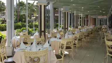 Hotel Puerto Palace