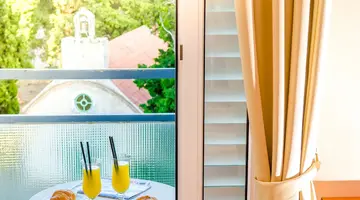 HOTEL PUNTA - VODICE****