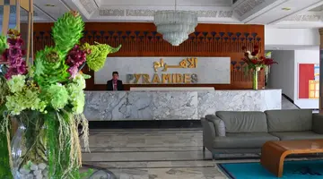 Hotel Pyramides