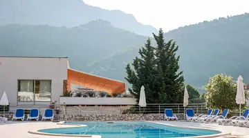 HOTEL QUERCUS****