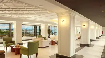 Hotel Ramada Attica Riviera