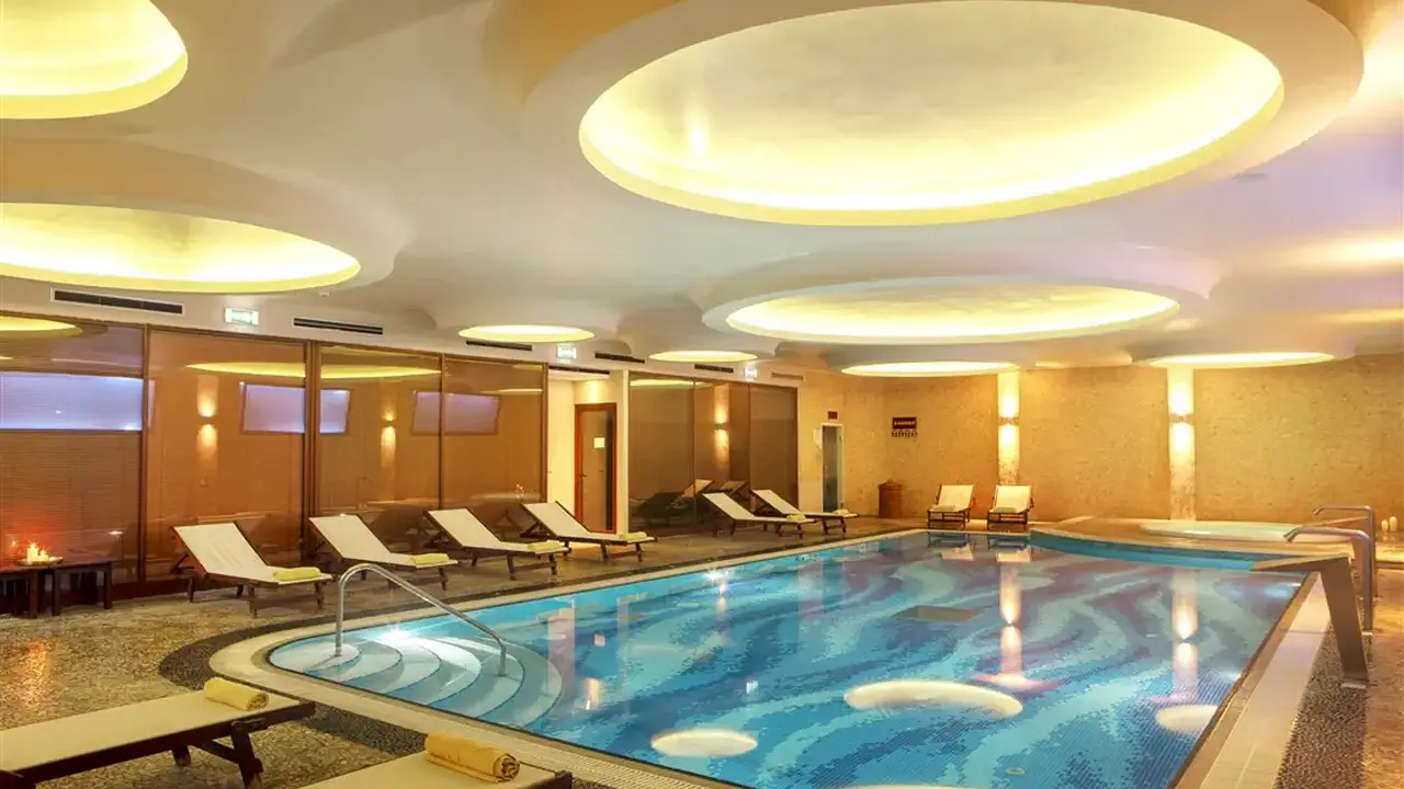 Hotel Ramada Attica Riviera