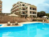 Hotel Ramada Attica Riviera
