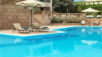 Hotel Ramada Attica Riviera