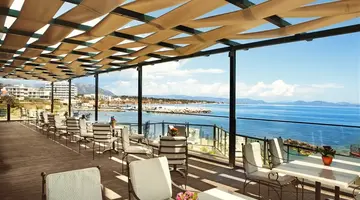 Hotel Ramada Attica Riviera