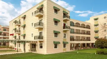 Hotel Ramada Attica Riviera