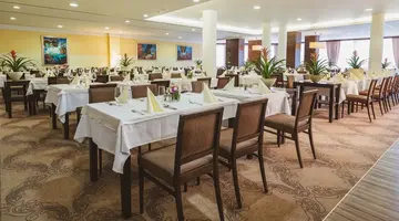 Hotel Ramada Hotels & Sui