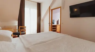 Hotel Ramada Hotels & Sui