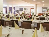Hotel Ramada Hotels & Sui