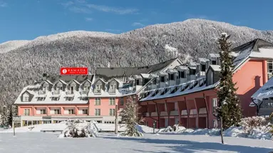 Hotel Ramada Hotels & Sui