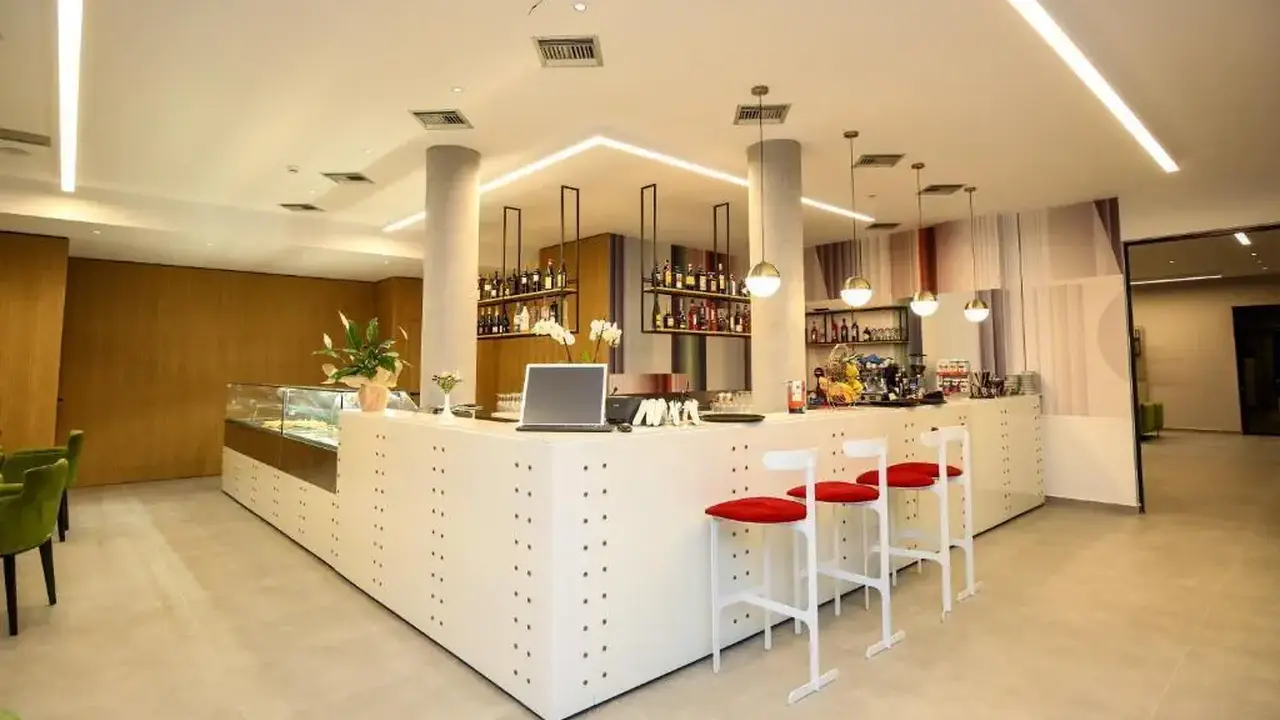 HOTEL REGINA GARDEN