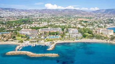 Hotel & Resort Coral Beach
