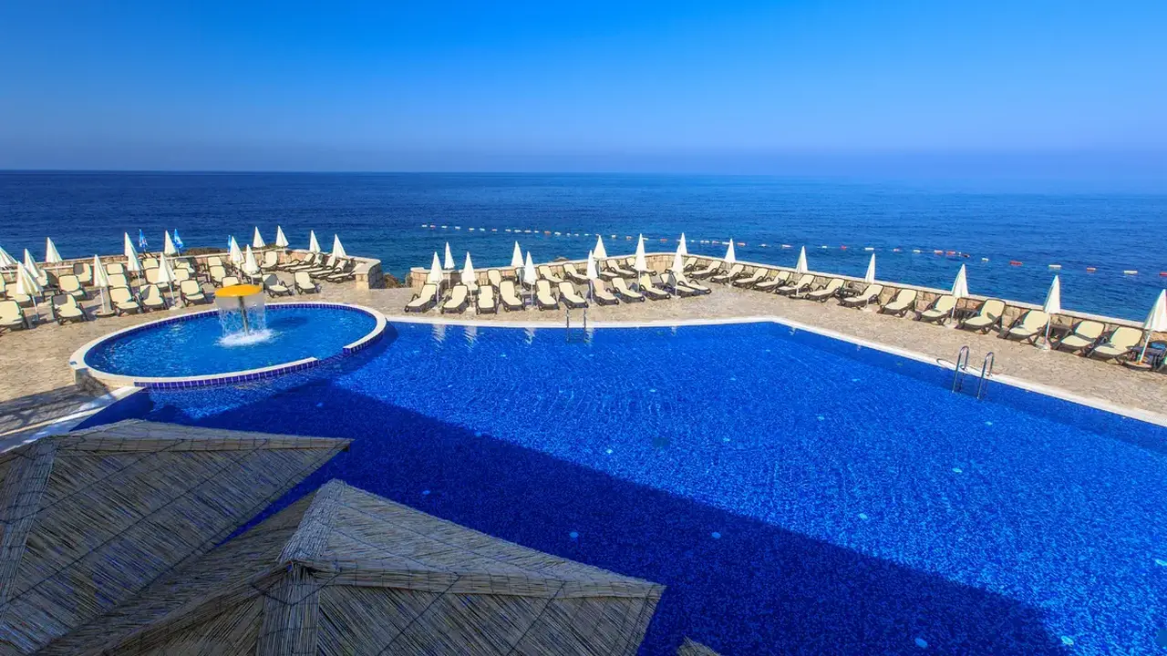 Hotel Resort Wind Rose