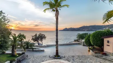 Hotel Resort Wind Rose