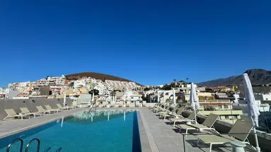 Hotel Reveron Plaza