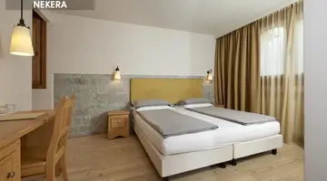 HOTEL REZIA