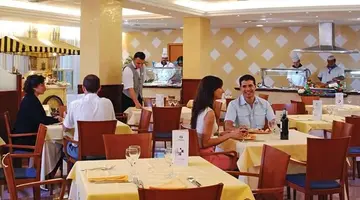 Hotel RH Corona del Mar
