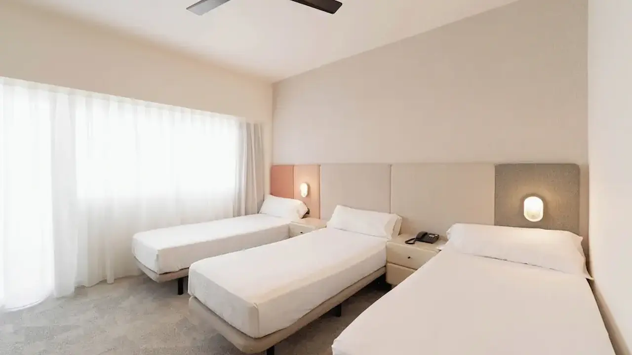 Hotel RH Royal - Recommended for Adults