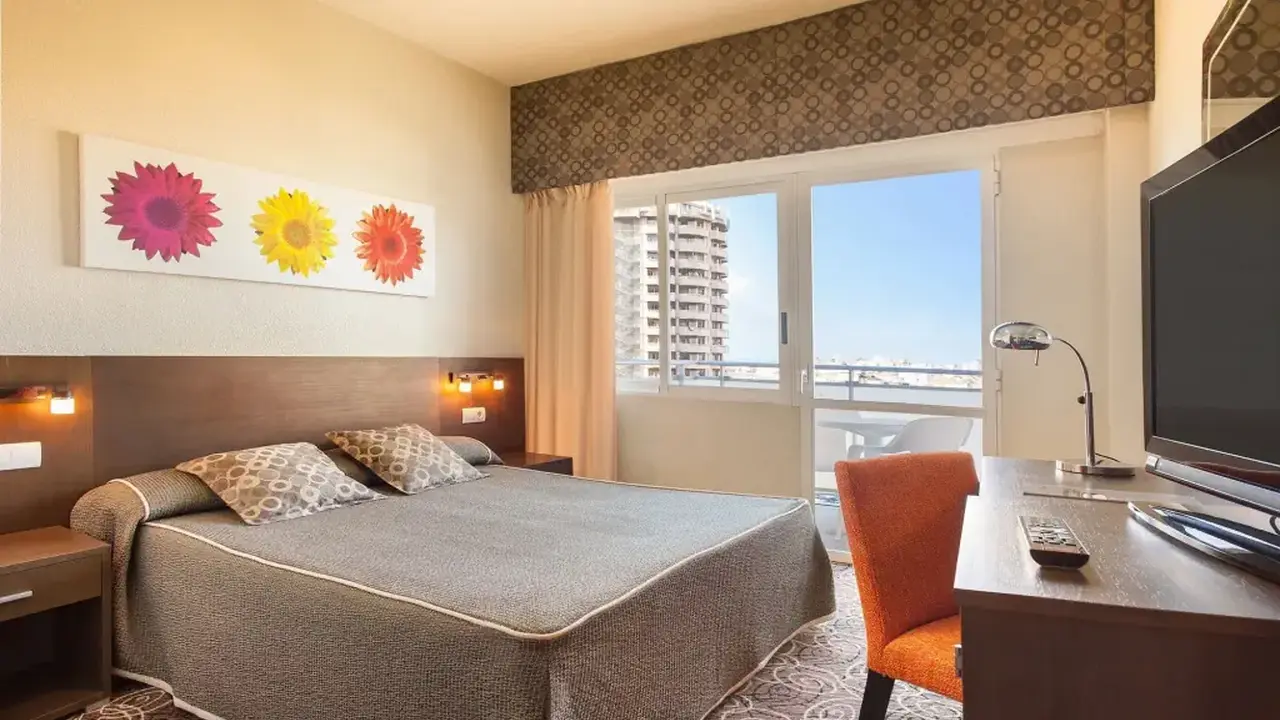 Hotel RH Royal - Recommended for Adults