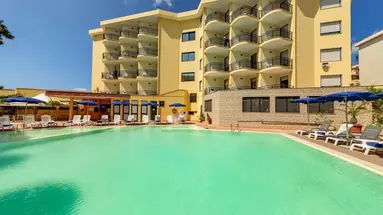 Hotel Rina