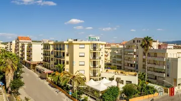 Hotel Rina