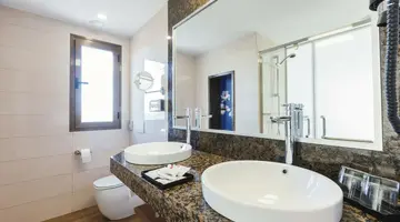 HOTEL RIU BRAVO