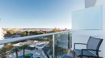 HOTEL RIU BRAVO