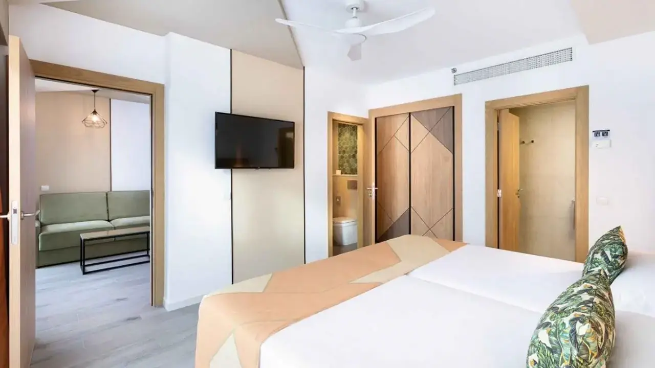 HOTEL RIU BUENAVISTA