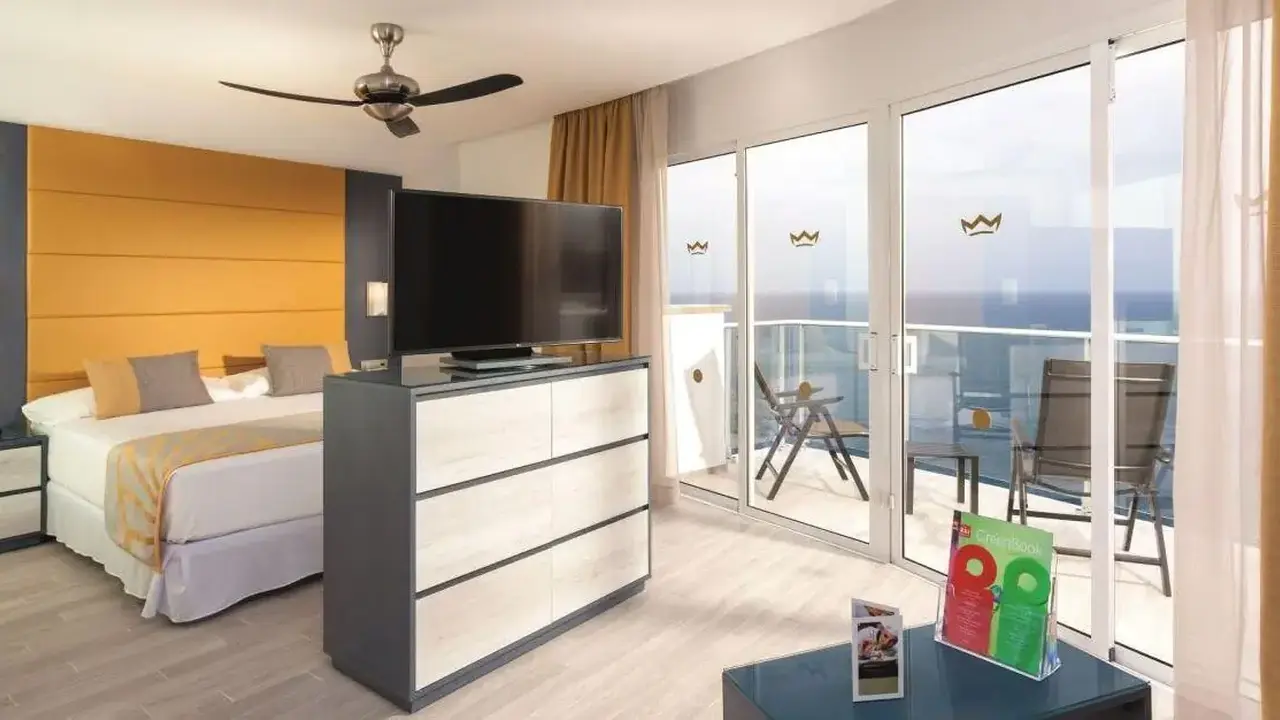 HOTEL RIU VISTAMAR