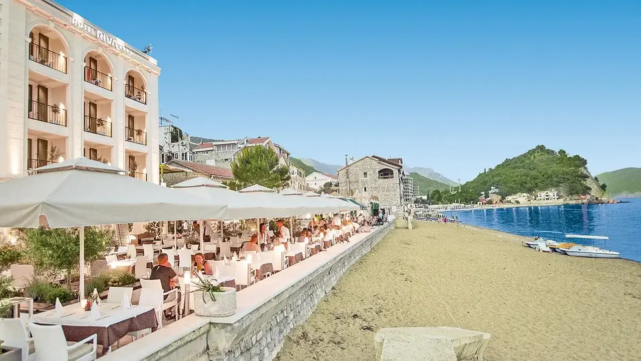 Hotel Riva by Aycon