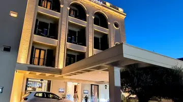 HOTEL RIVA BY AYCON