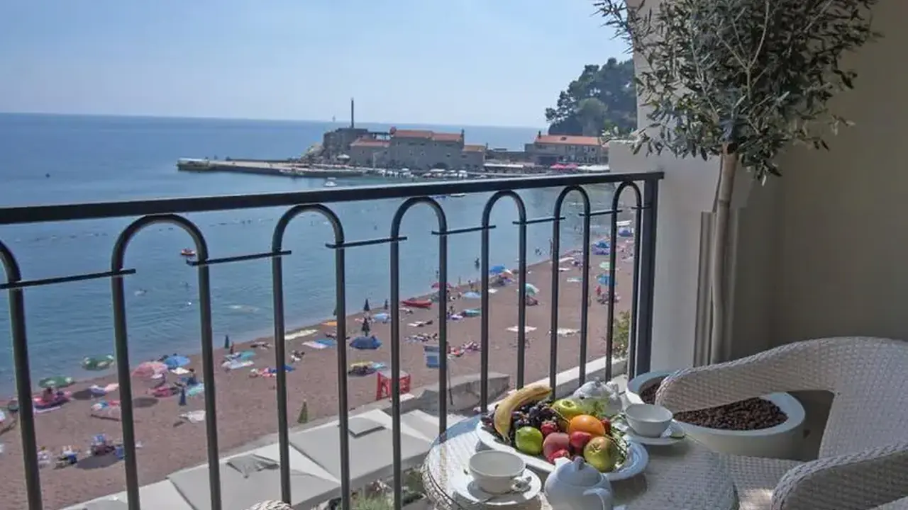 Hotel Riva by Aycon
