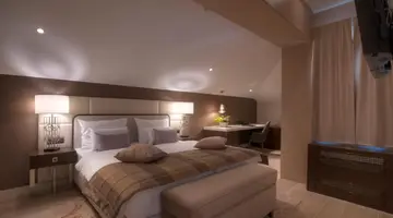 HOTEL RIVA BY AYCON