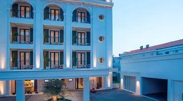 HOTEL RIVA BY AYCON