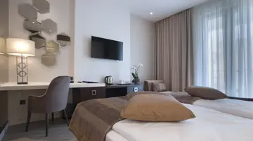 HOTEL RIVA BY AYCON