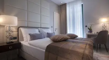 HOTEL RIVA BY AYCON