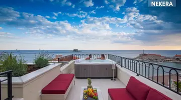 HOTEL RIVA BY AYCON