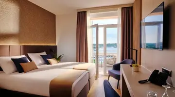 HOTEL RIVIERA