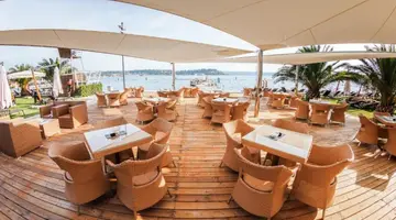 HOTEL RIVIERA