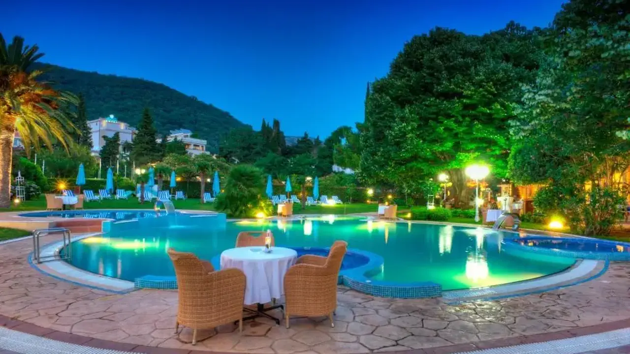 HOTEL RIVIJERA