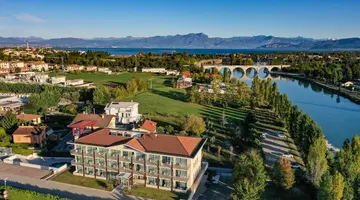 Hotel Rivus