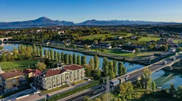 Hotel Rivus