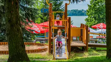 Hotel Roberts Port Lake Resort & SPA