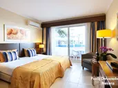 Hotel Roca Mar