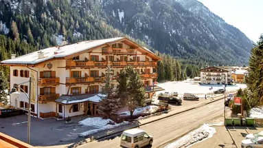 Hotel Rododendro
