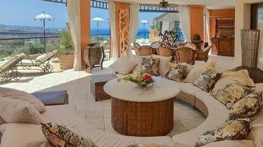Hotel Royal Garden Villas