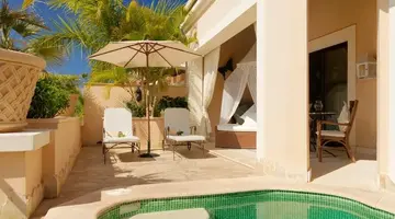 Hotel Royal Garden Villas