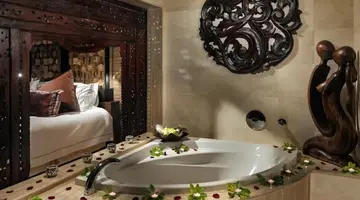 Hotel Royal Garden Villas