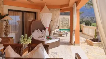 Hotel Royal Garden Villas